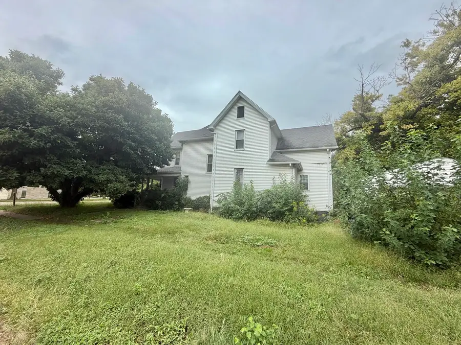 203 W Locust Street, Canton, IL 61520 - #2