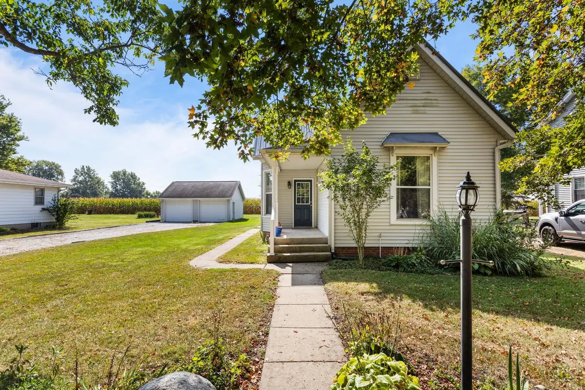 407 5th Street, Ivesdale, IL 61851 - #1