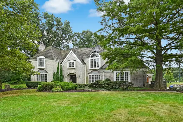 1711 Midwest Club Parkway, Oak Brook, IL 60523