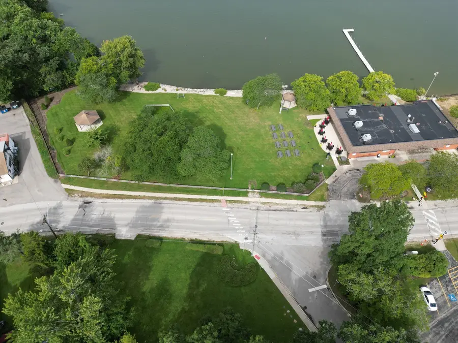 111 Shady Lane, Mundelein, IL 60060 - #2