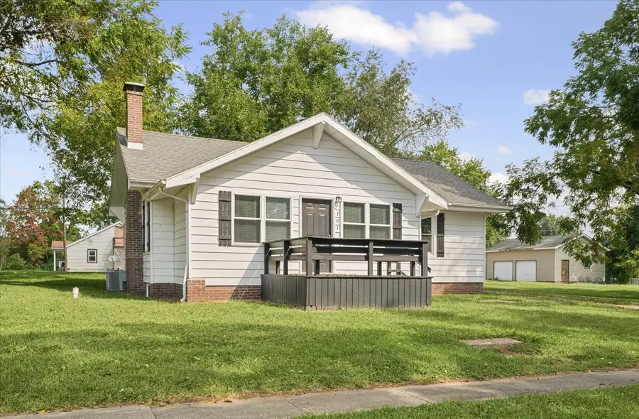 301 Clark Street, Georgetown, IL 61846 - #3