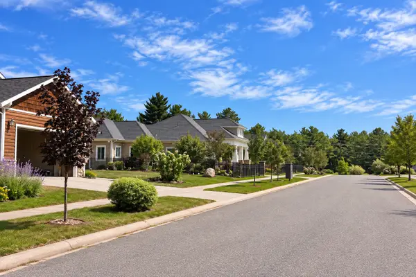 1303 Picnic Rocks Drive, Marquette, MI 49855