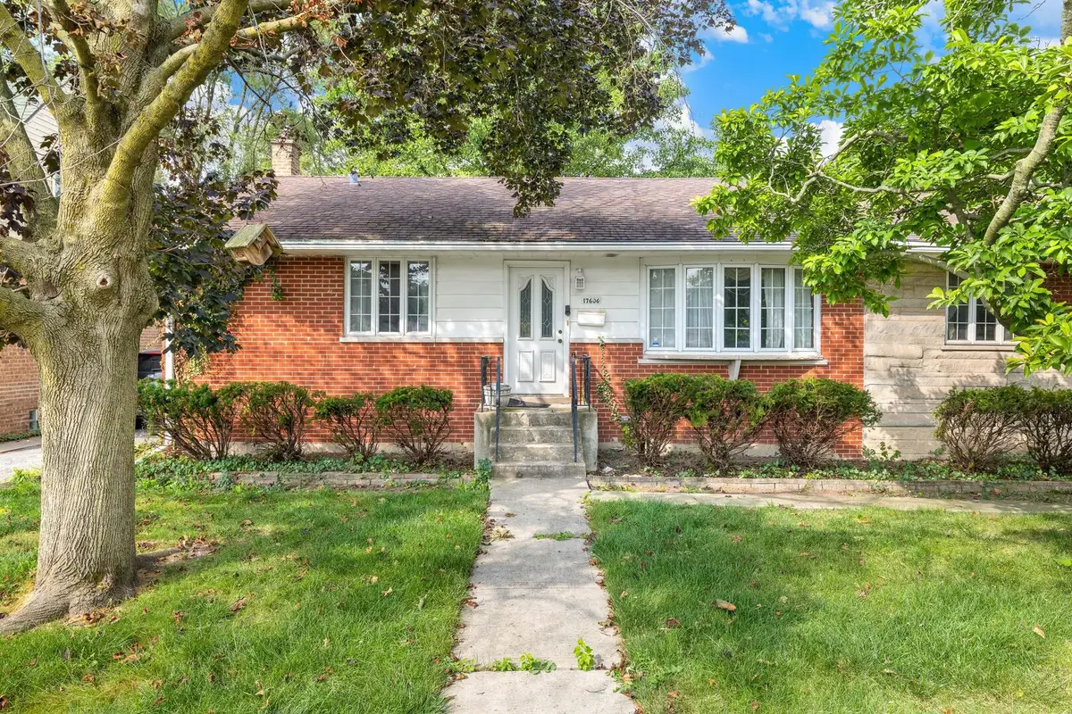 17606 N Burnham Avenue, Lansing, IL 60438 - #1