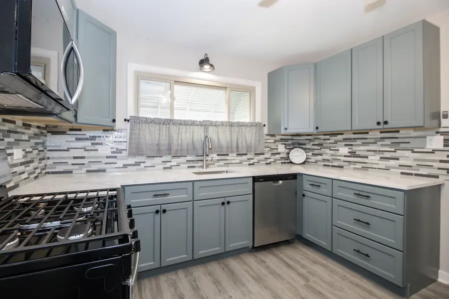2337 Park Avenue, North Riverside, IL 60546 - #3