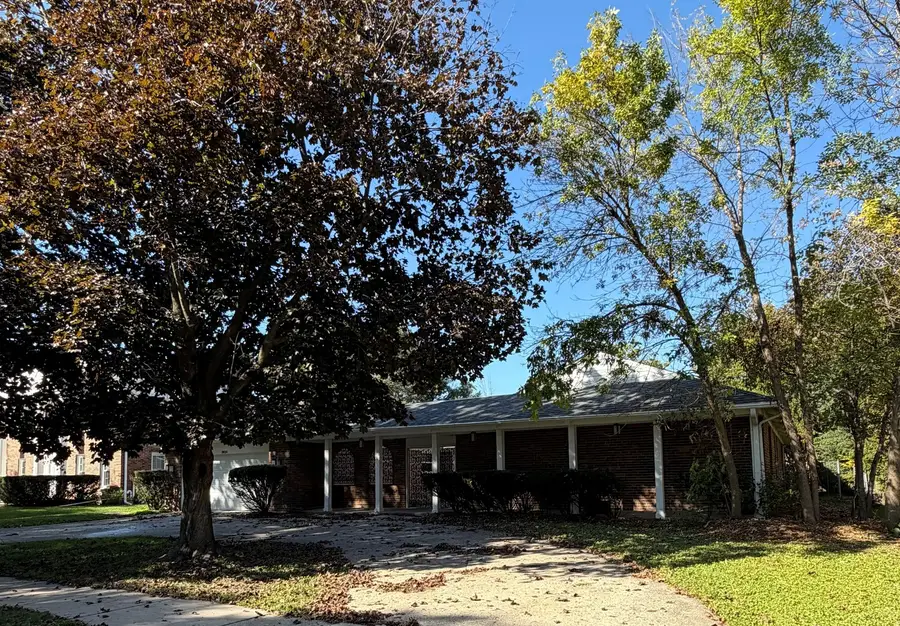 3614 Dauphine Avenue, Northbrook, IL 60062 - #2