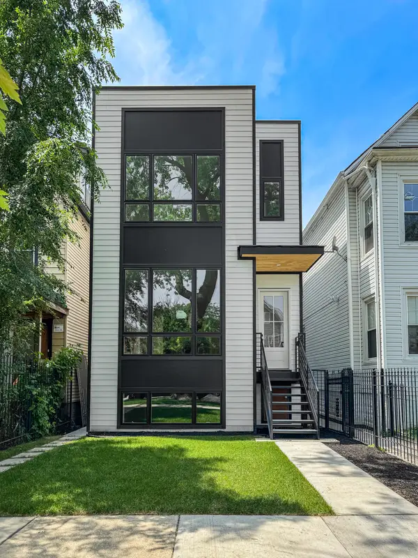 1728 N Sawyer Avenue, Chicago, IL 60647