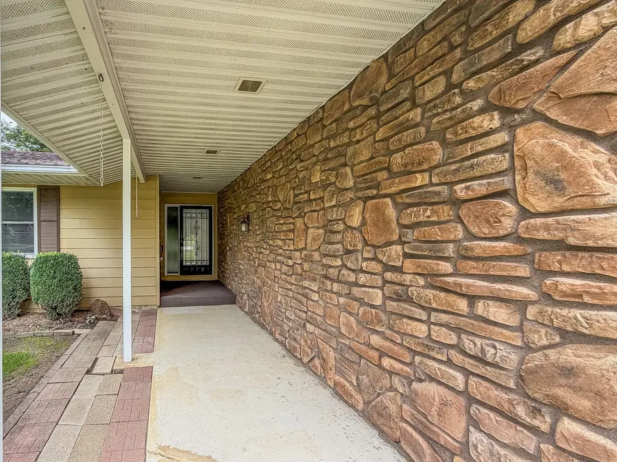 512 County Road 2490, Mahomet, IL 61853 - #3
