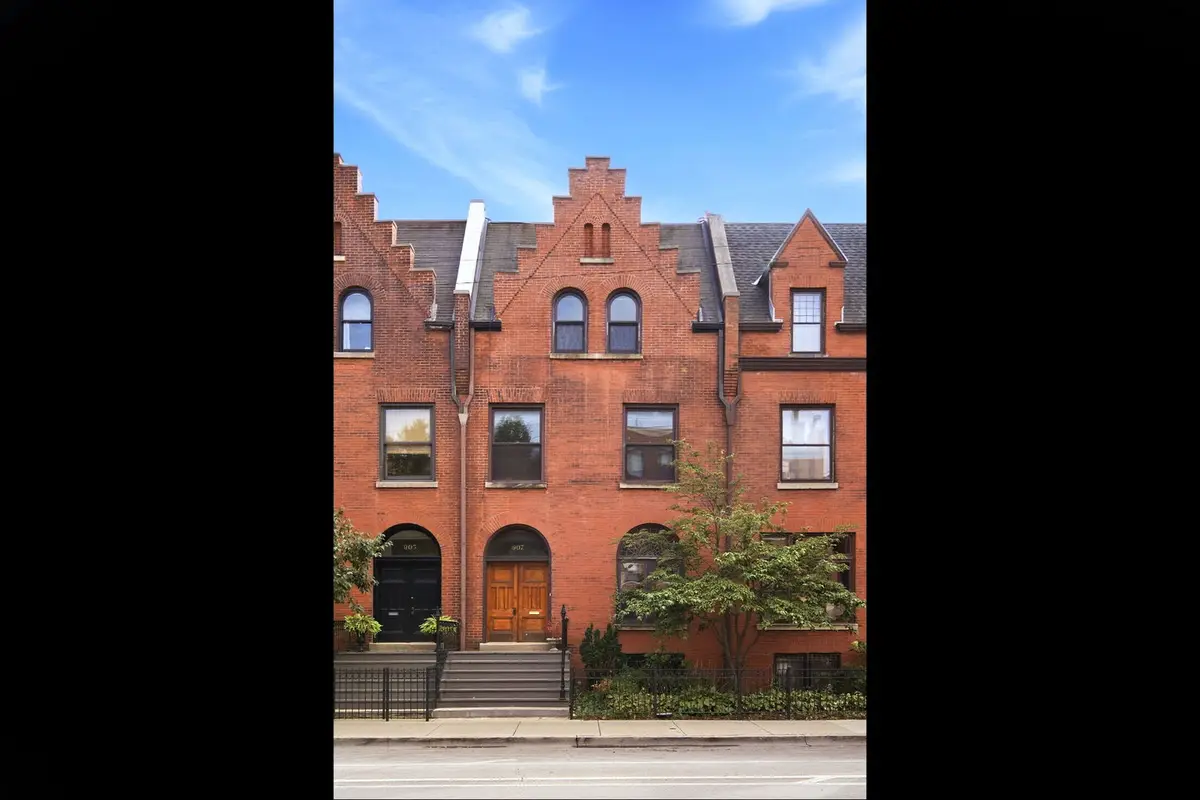 907 W Fullerton Avenue, Chicago, IL 60614 - #1