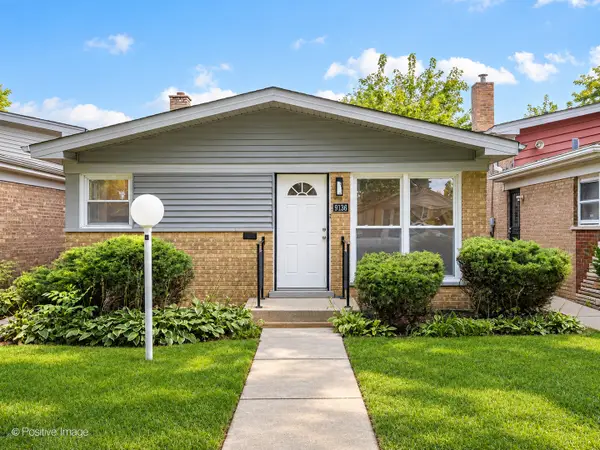 9136 S Union Avenue, Chicago, IL 60620