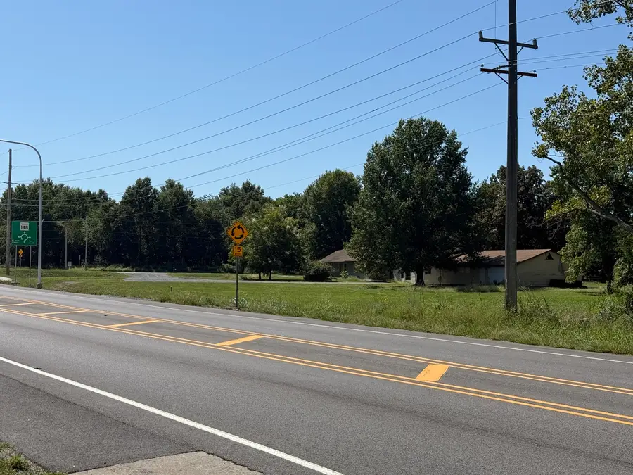 7832 Old Route 13, Marion, IL 62959 - #2