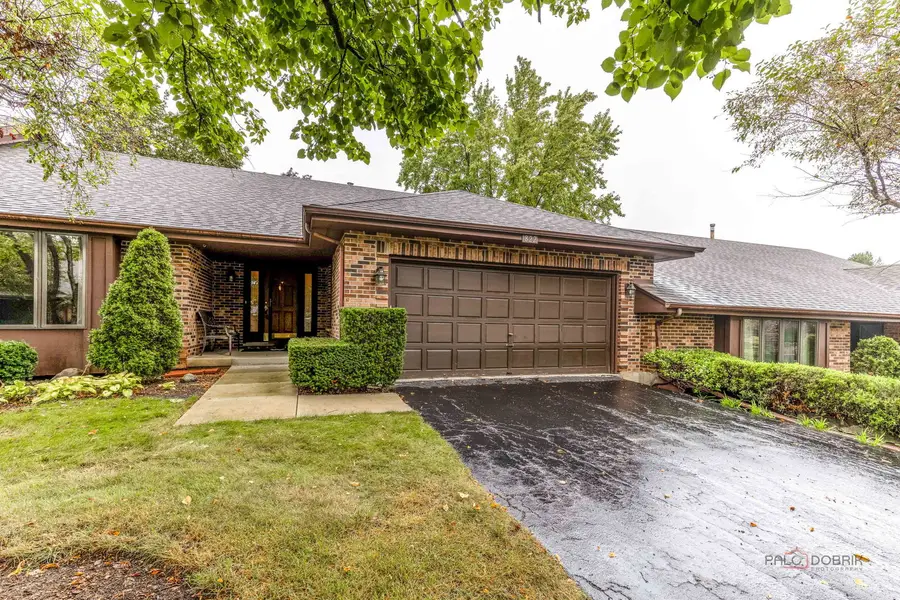822 Brian Court, Gurnee, IL 60031 - #2