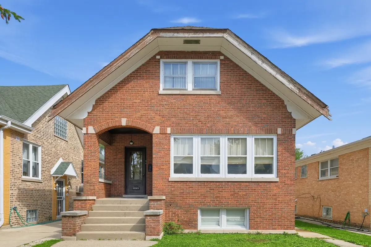 2645 N Mobile Avenue, Chicago, IL 60639 - #1