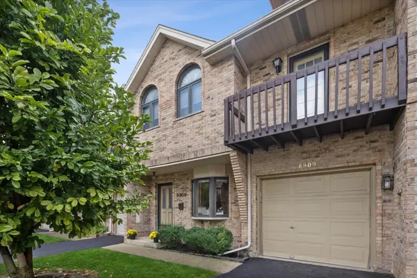 8909 Village Square Lane, Brookfield, IL 60513