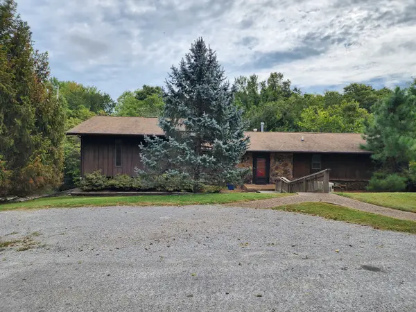 66 Birdsong Drive, Carbondale, IL 62903