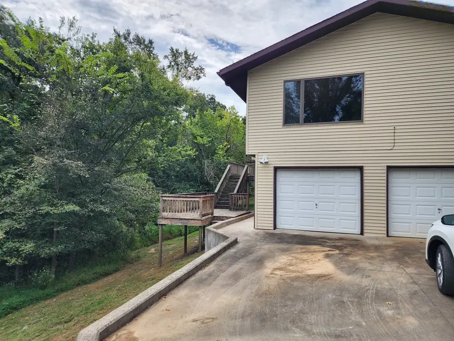 66 Birdsong Drive, Carbondale, IL 62903 - #3