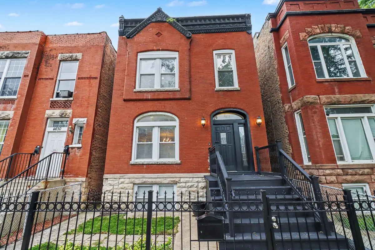 4628 S Langley Avenue, Chicago, IL 60653 - #1