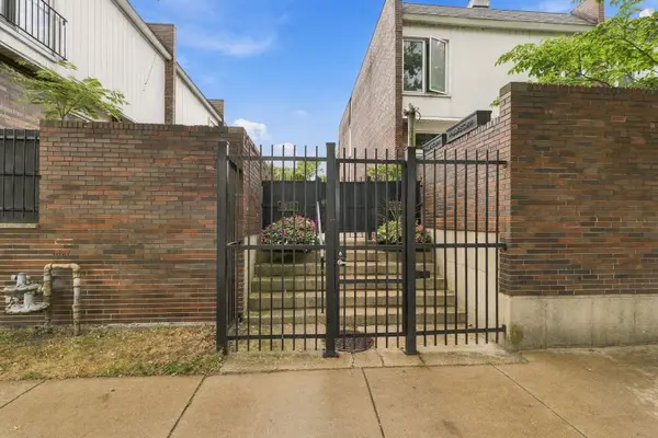 1174 E 53rd Street, Chicago, IL 60615