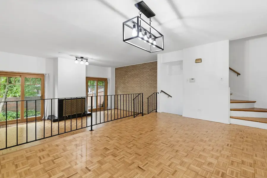 1174 E 53rd Street, Chicago, IL 60615 - #3
