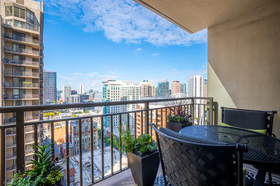 630 N State Street #2110, Chicago, IL 60654 - #2