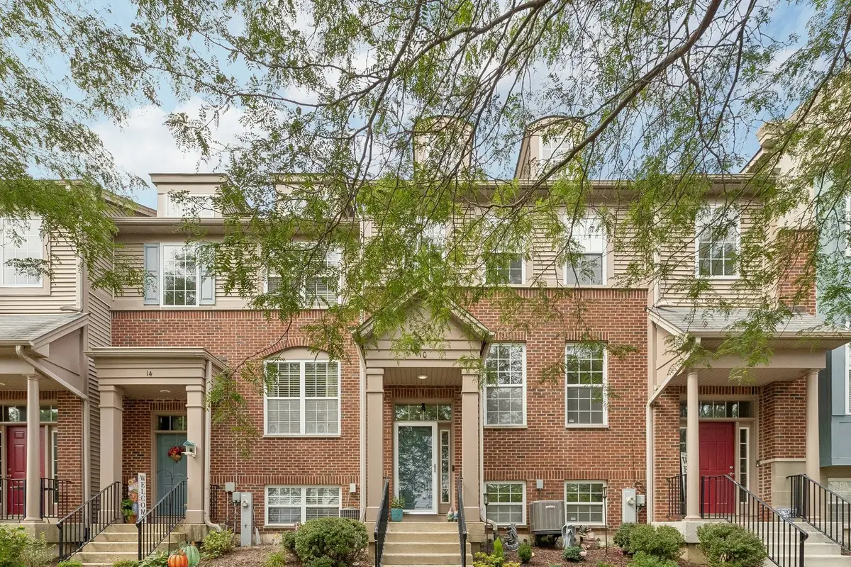 10 Thomas Court, Grayslake, IL 60030 - #1