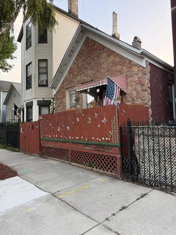 3624 S Parnell Avenue, Chicago, IL 60609