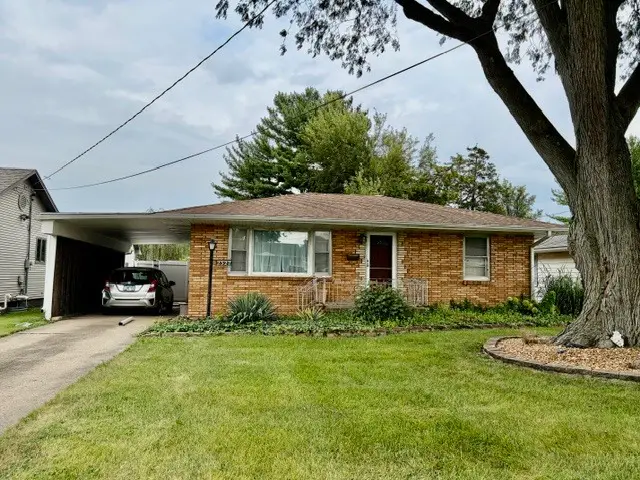 2327 9th Street, Peru, IL 61354 - #1