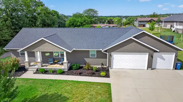 220 6th Street, Fulton, IL 61252