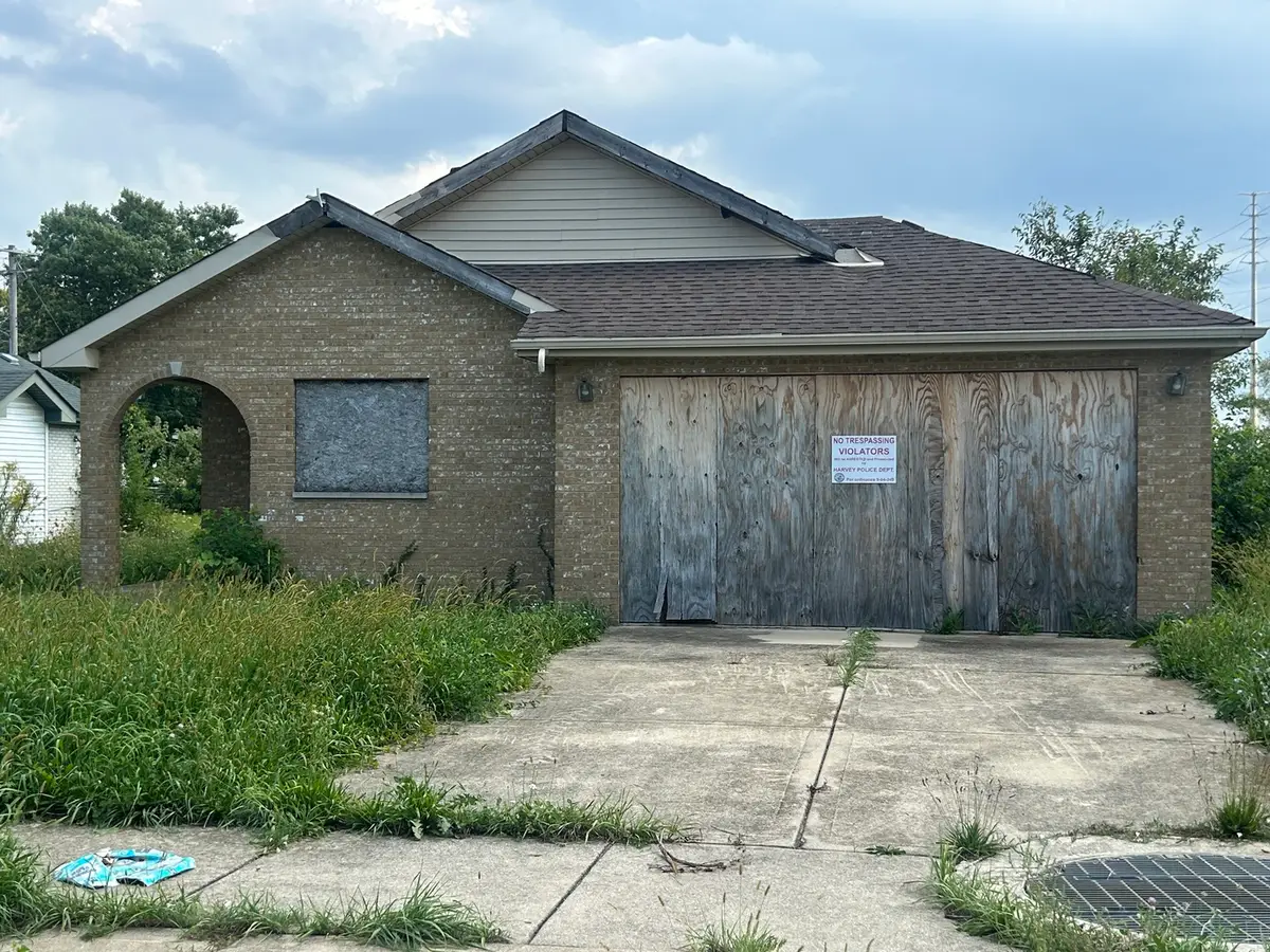 16051 Gauger Avenue, Harvey, IL 60426 - #1
