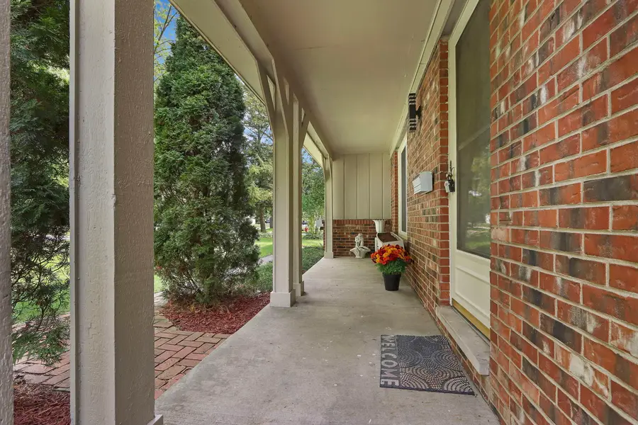 713 Dawes Street, Libertyville, IL 60048 - #3