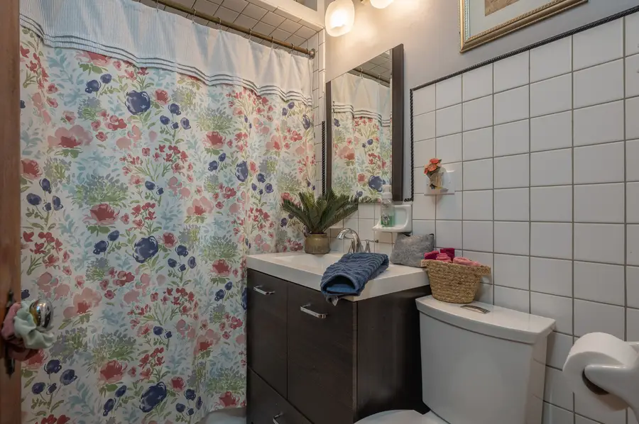 4018 N Maplewood Avenue, Chicago, IL 60618 - #3