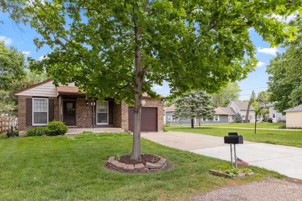 1406 Kaskaskia Avenue, Elgin, IL 60123