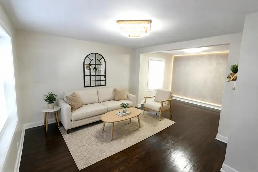 8821 S Eggleston Avenue, Chicago, IL 60620 - #2