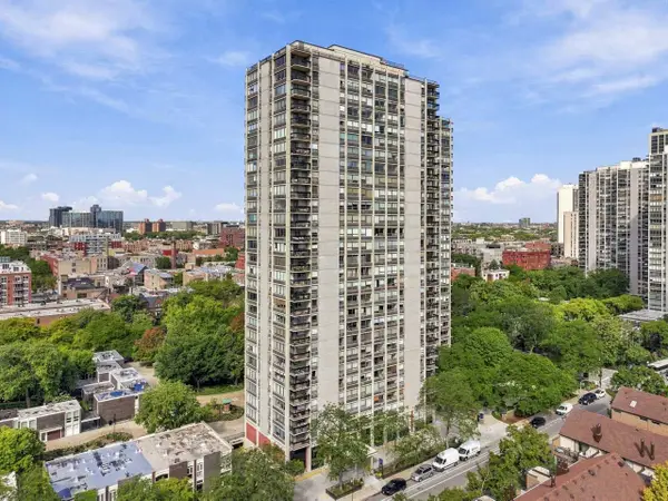 1355 N Sandburg Terrace #1801D, Chicago, IL 60610