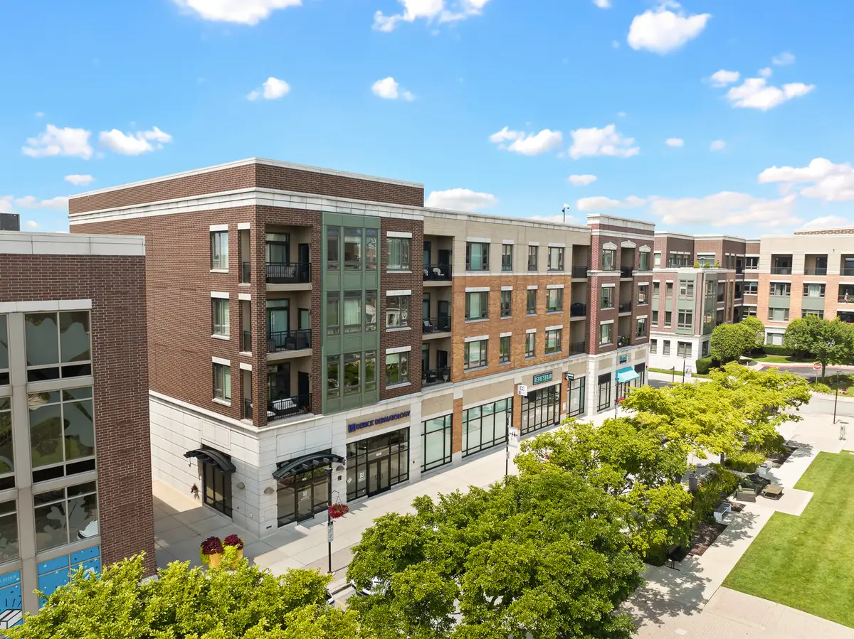 801 Village Center Drive #302, Burr Ridge, IL 60527 - #1