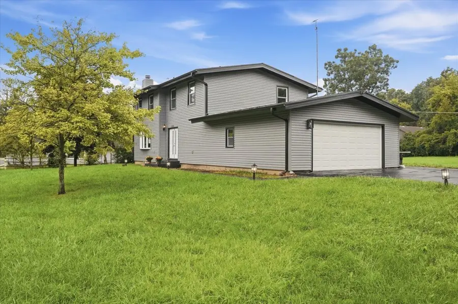 37860 N Metropolitan Avenue, Beach Park, IL 60087 - #3