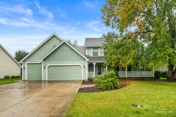 717 Queens Gate Circle, Sugar Grove, IL 60554