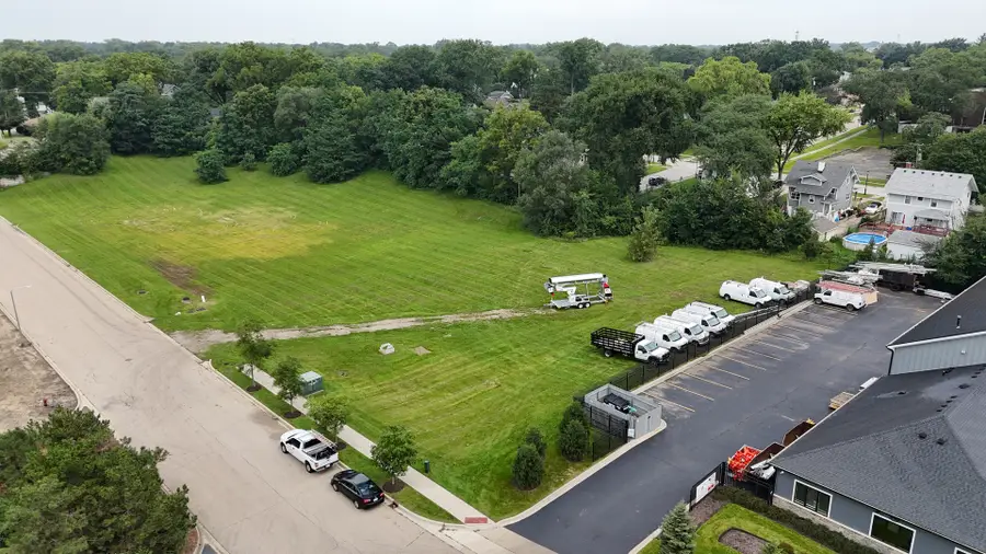 345 Marshall Avenue, Aurora, IL 60506 - #2