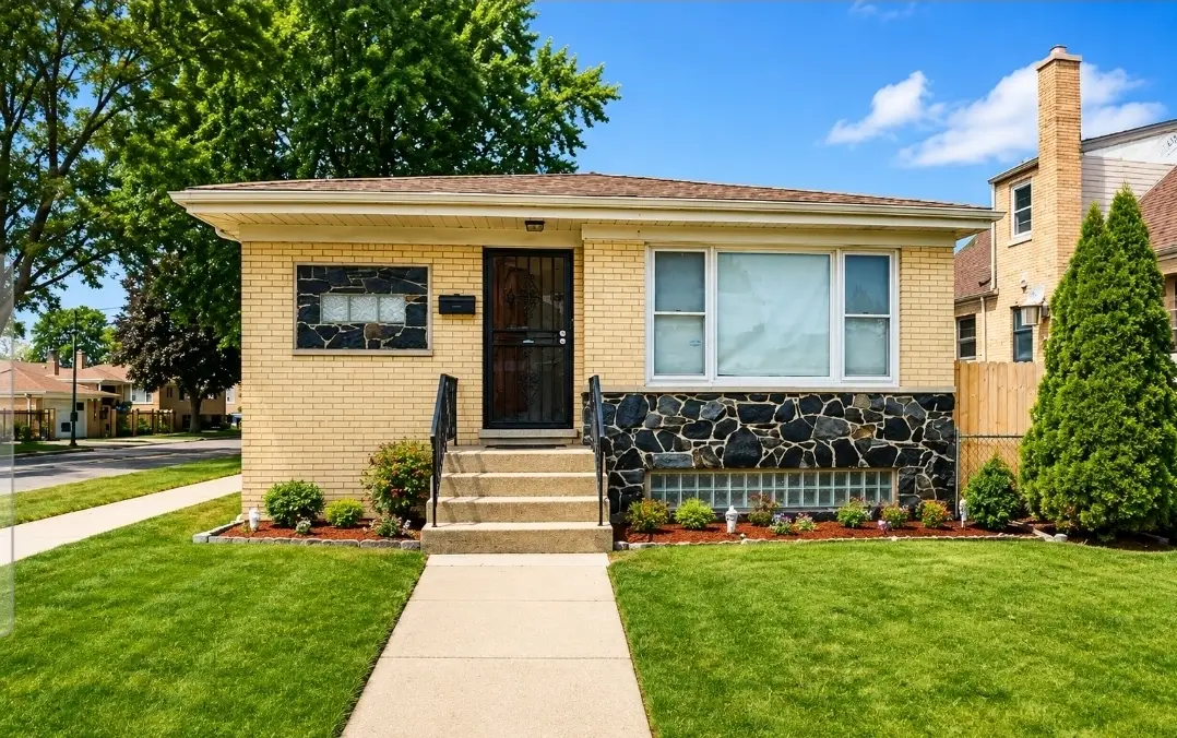 3000 N Neenah Avenue, Chicago, IL 60634 - #1