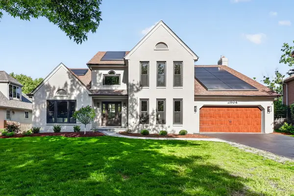 2604 Newport Drive, Naperville, IL 60565