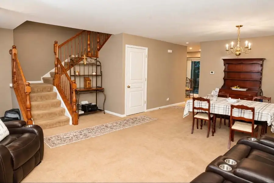 1749 Newport Lane, Montgomery, IL 60538 - #3