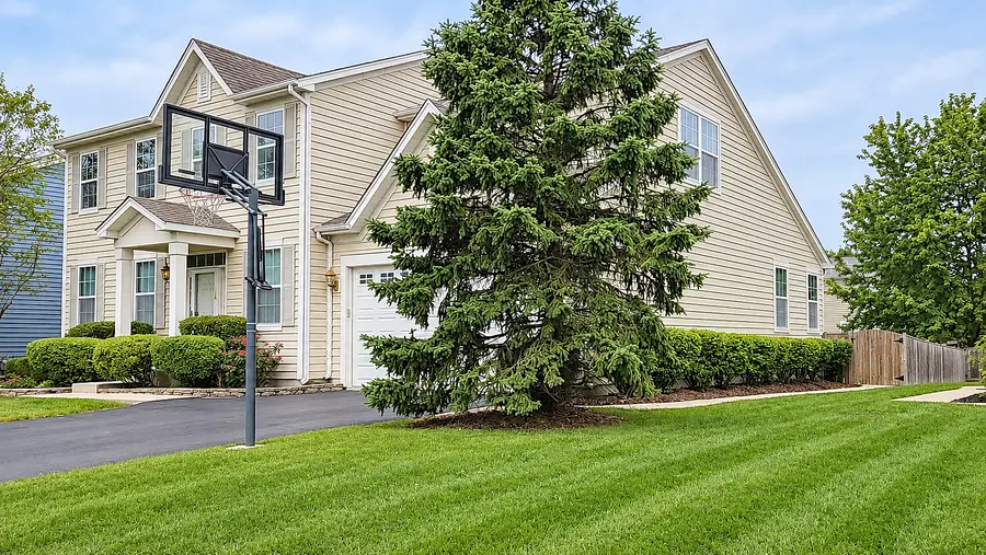 3042 Seekonk Avenue, Elgin, IL 60124 - #3