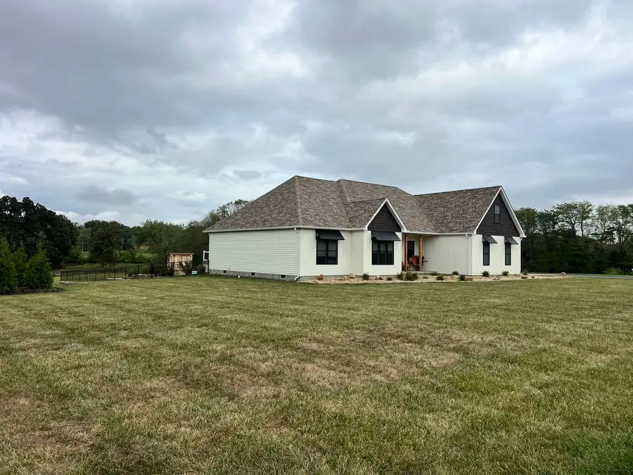 14393 N Manhattan Lane, Mount Vernon, IL 62864 - #3