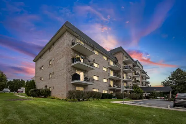 1000 S Lorraine Road #110, Wheaton, IL 60189