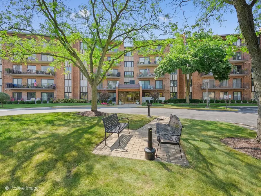 701 Lake Hinsdale Drive #410, Willowbrook, IL 60527 - #2