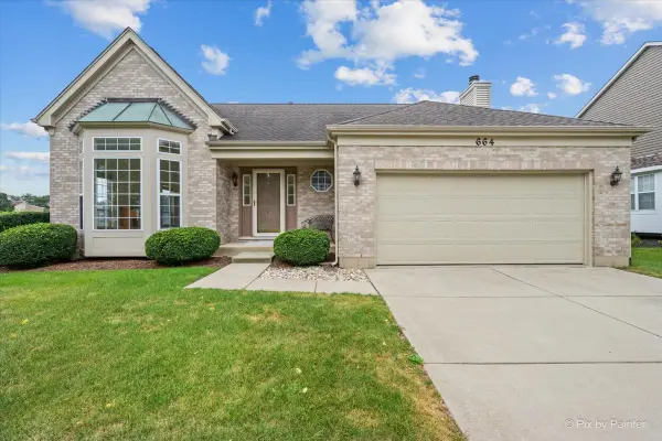 664 Mayfair Drive, Carol Stream, IL 60188