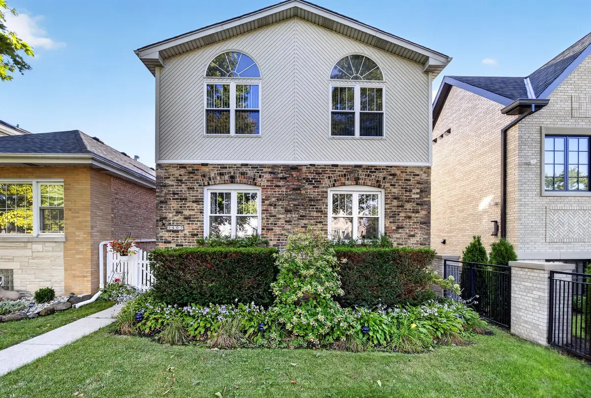 5407 N Mont Clare Avenue, Chicago, IL 60656 - #1