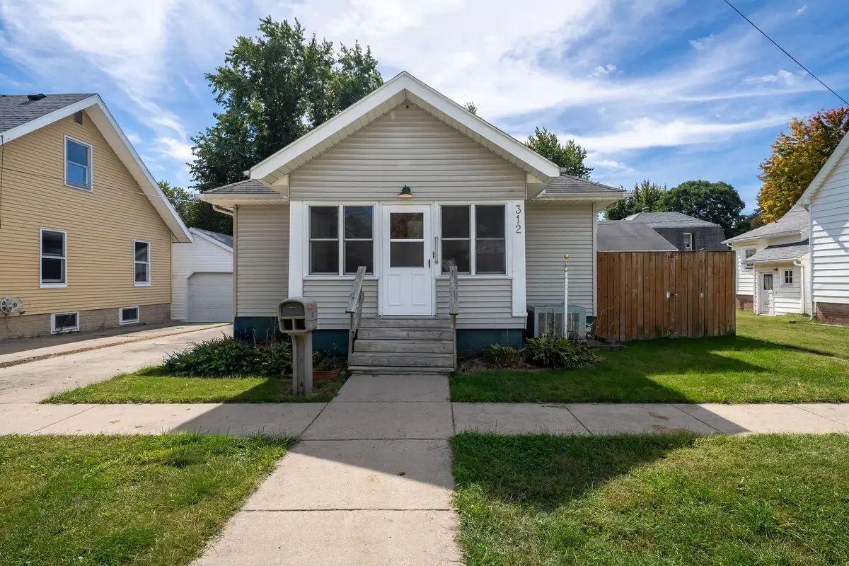 312 E South Street, Clinton, IL 61727 - #1
