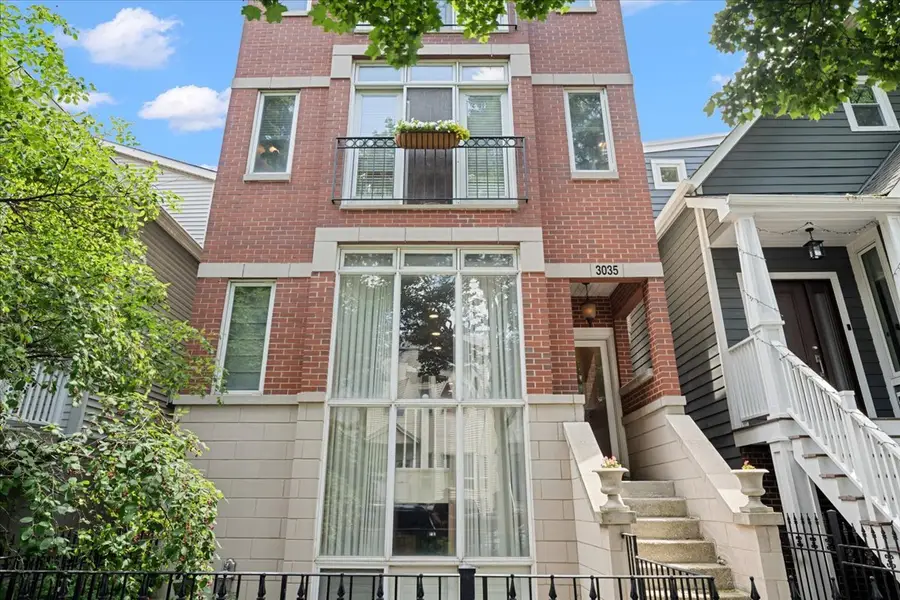3035 N Seminary Avenue #2, Chicago, IL 60657 - #2