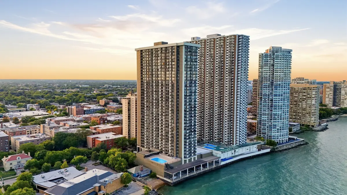6007 N Sheridan Road #6H, Chicago, IL 60660 - #1
