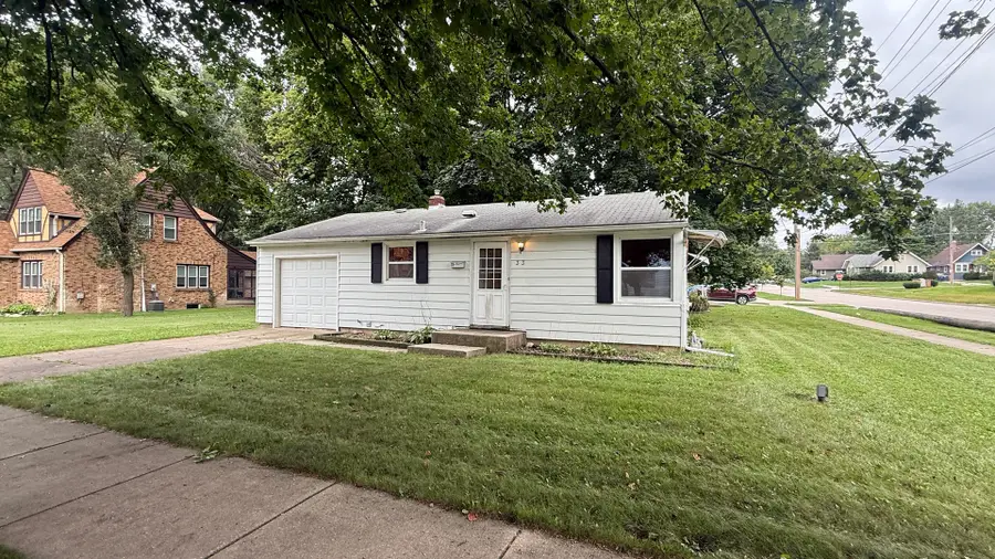 33 S Aldine Street, Elgin, IL 60123 - #2